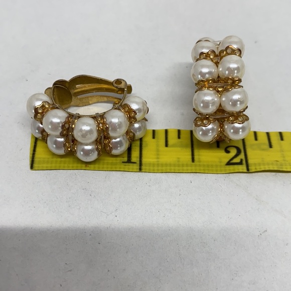 Group lot of vintage non-pierced earrings - Picture 10 of 15